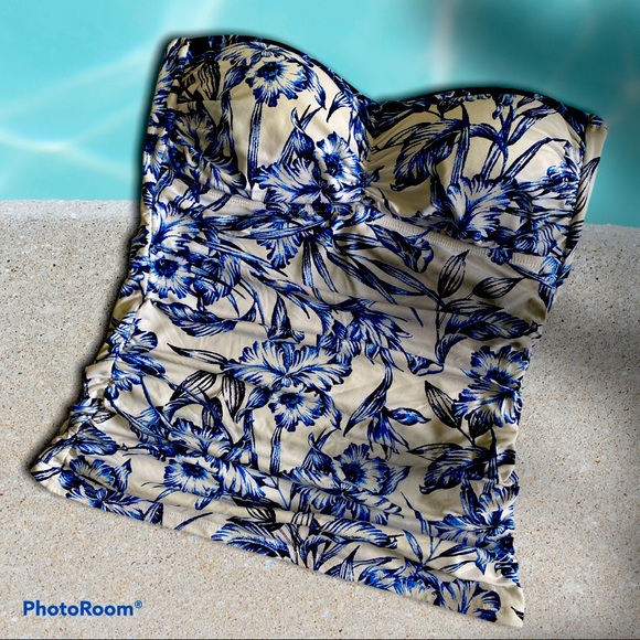 Tommy Bahama Small Petite Swim Top - Missing strap - Picture 1 of 6